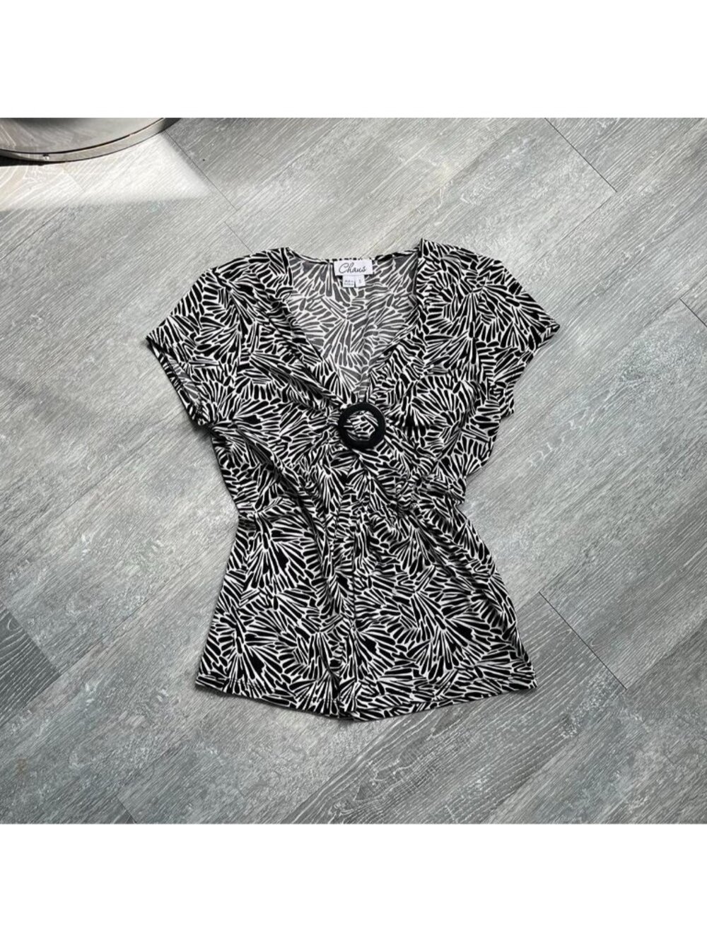 Black / White “Chaus” Y2K Pattern Top / Shirt W/ Ring Detail (Tagged Women’s S)